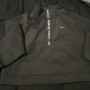 XL Women’s Nike Pro Hoodie